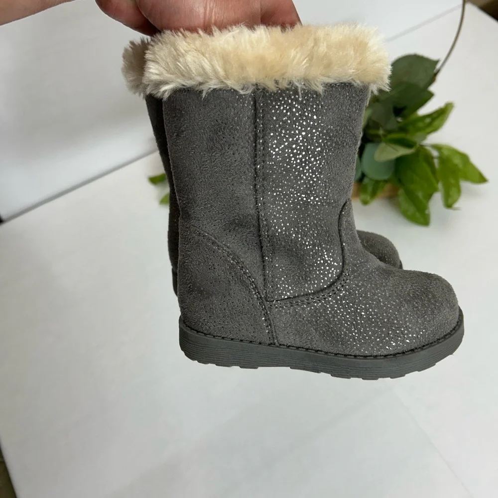 Cat & Jack Glitter Faux Fur Toddler Boots - Gray